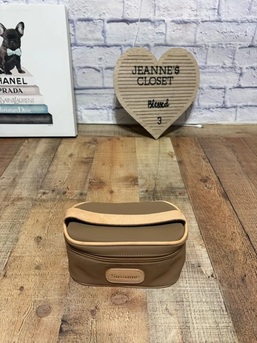 Jon Hart Makeup Case Susanne